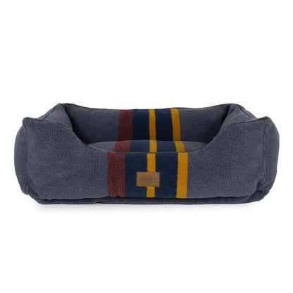 Pendleton Vintage Camp Berber Kuddler Dog Bed