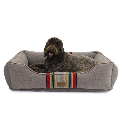 Pendleton Vintage Camp Berber Kuddler Dog Bed