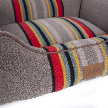 Pendleton Vintage Camp Berber Kuddler Dog Bed